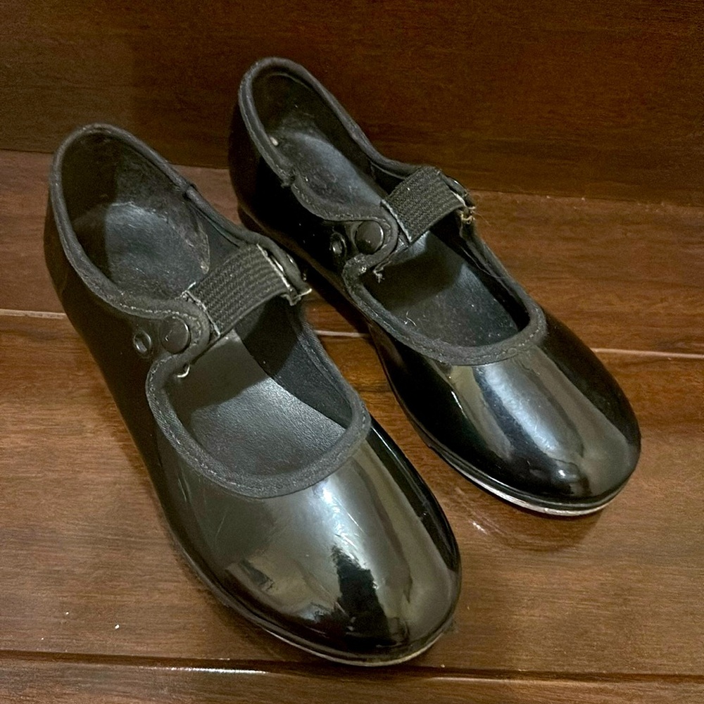 Tap shoes
